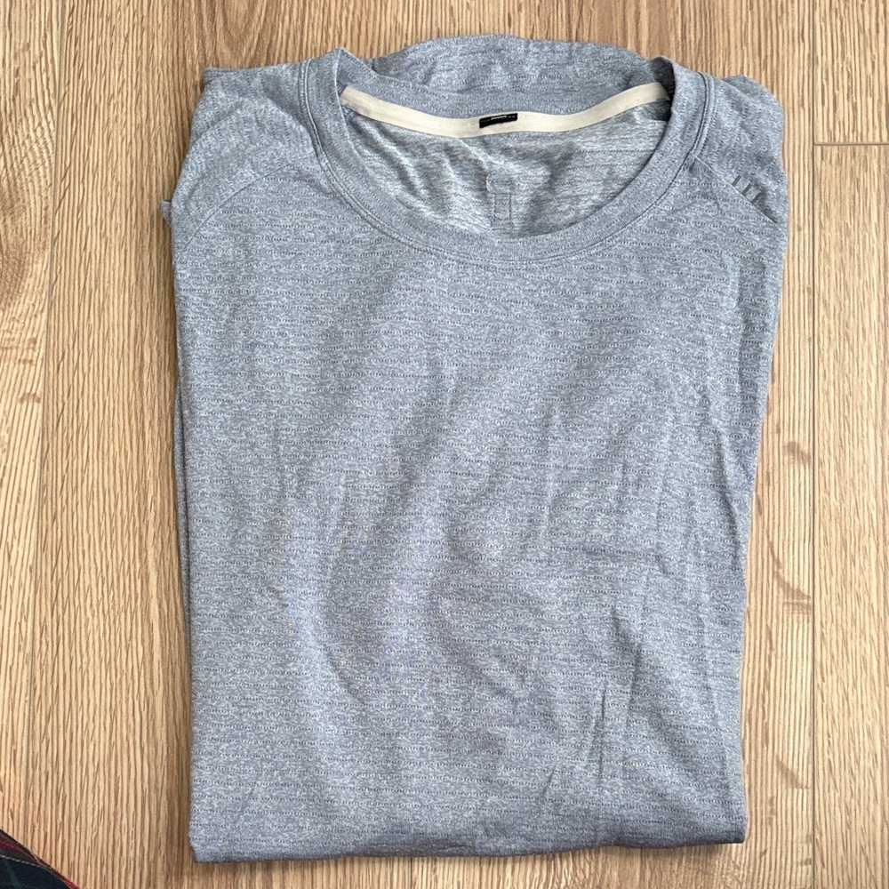 lululemon athletica Heather Gray Men's Tee